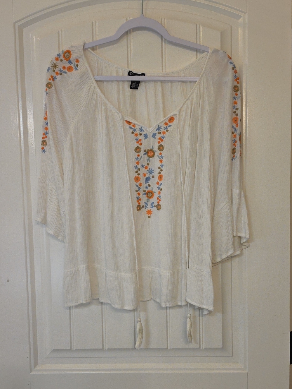 Boho Embroidered V-Neck Peasant Top - White